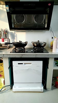 华凌洗碗机怎么样?使用一个月谈感受,没后悔当初的选择