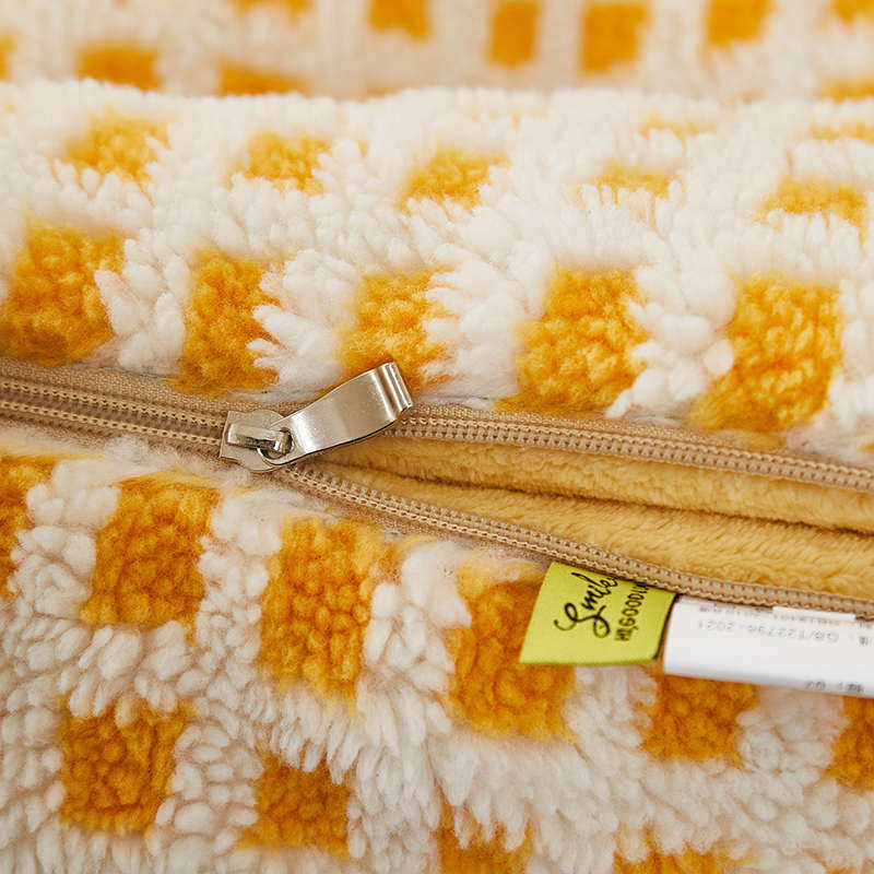 法兰绒抱枕毯子两用二合一四季通用夏凉被卡通贴布绣手提毛毯子,居家布艺,靠垫/抱枕,淘宝优惠券,粉丝福利购,淘宝优惠卷