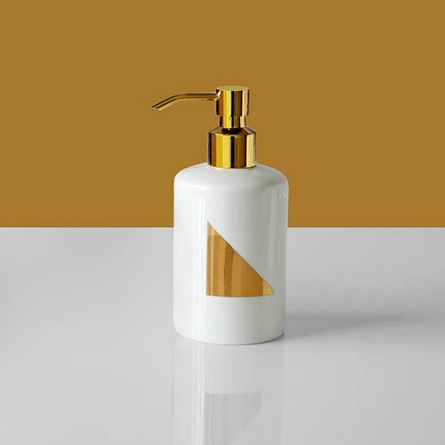 高档品北卫欧简约骨瓷浴室五件套卫生间洗漱套装陶瓷牙杯牙具浴用