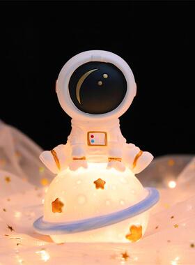 新款宇航员摆星999-2星创意太空人星球小夜灯男件桌生面装饰灯礼