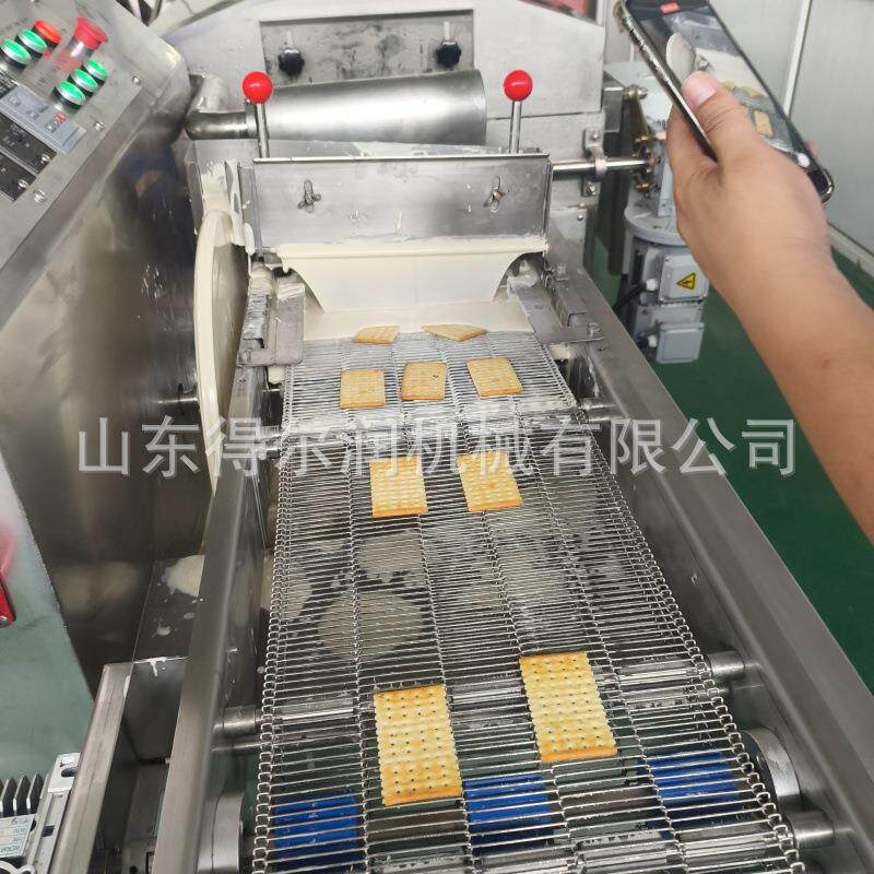 冰皮月饼巧克力涂层机 薄脆饼干涂层冷却生产线 裹涂厚度可调节