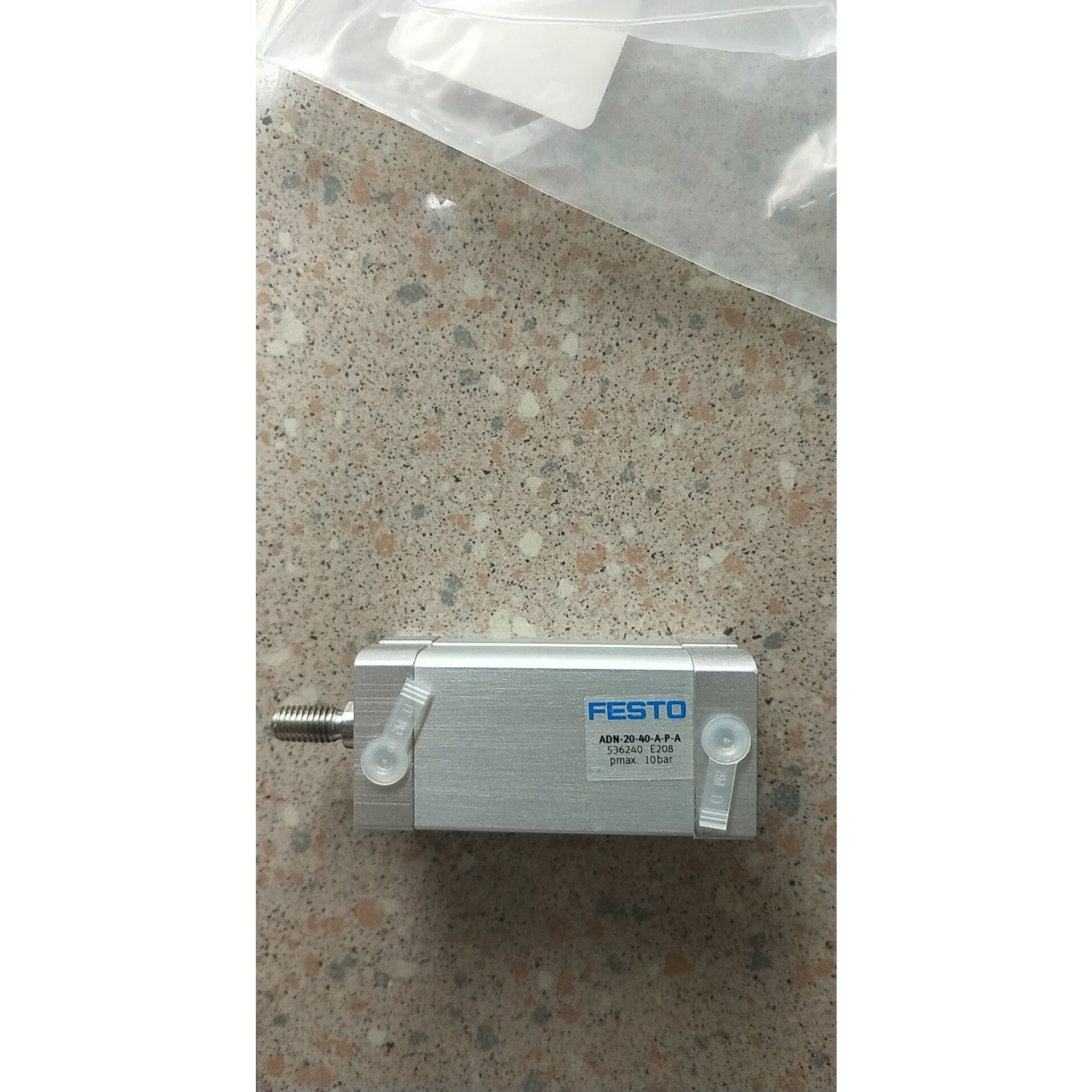 全新无包装正品费斯托 FESTO ADN-20-40-A-P-A 536240 现货*