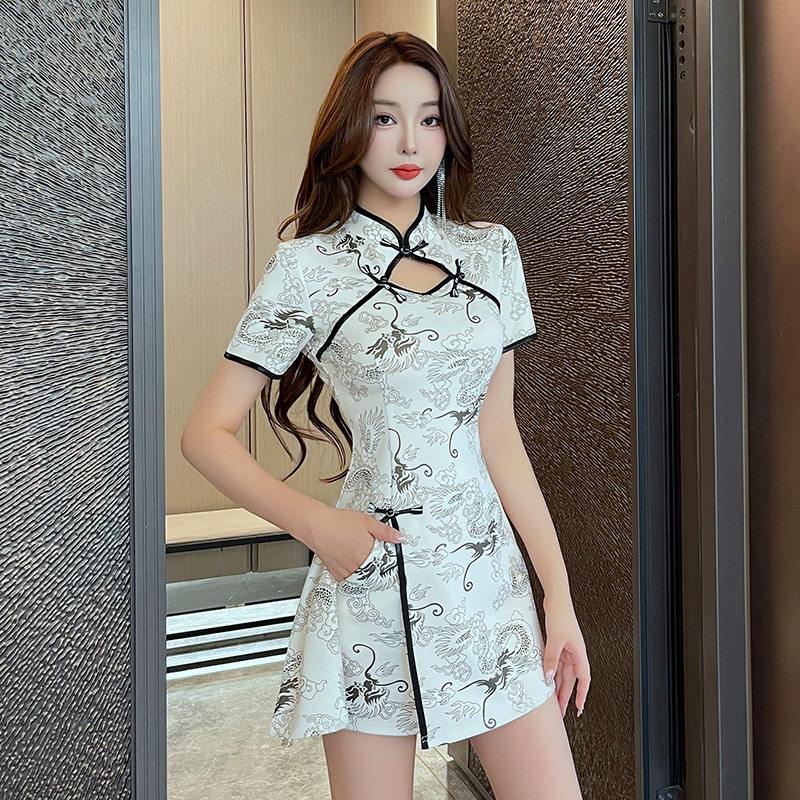 新中式修身显瘦旗袍2026新款美容院按摩足疗师足浴技师工作服套装