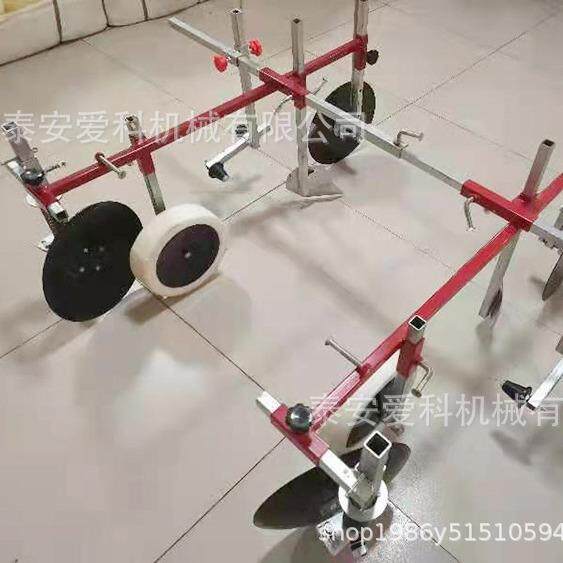蔬菜盖膜机 手拉人力铺膜器 十堰市80-120公分盖地膜机