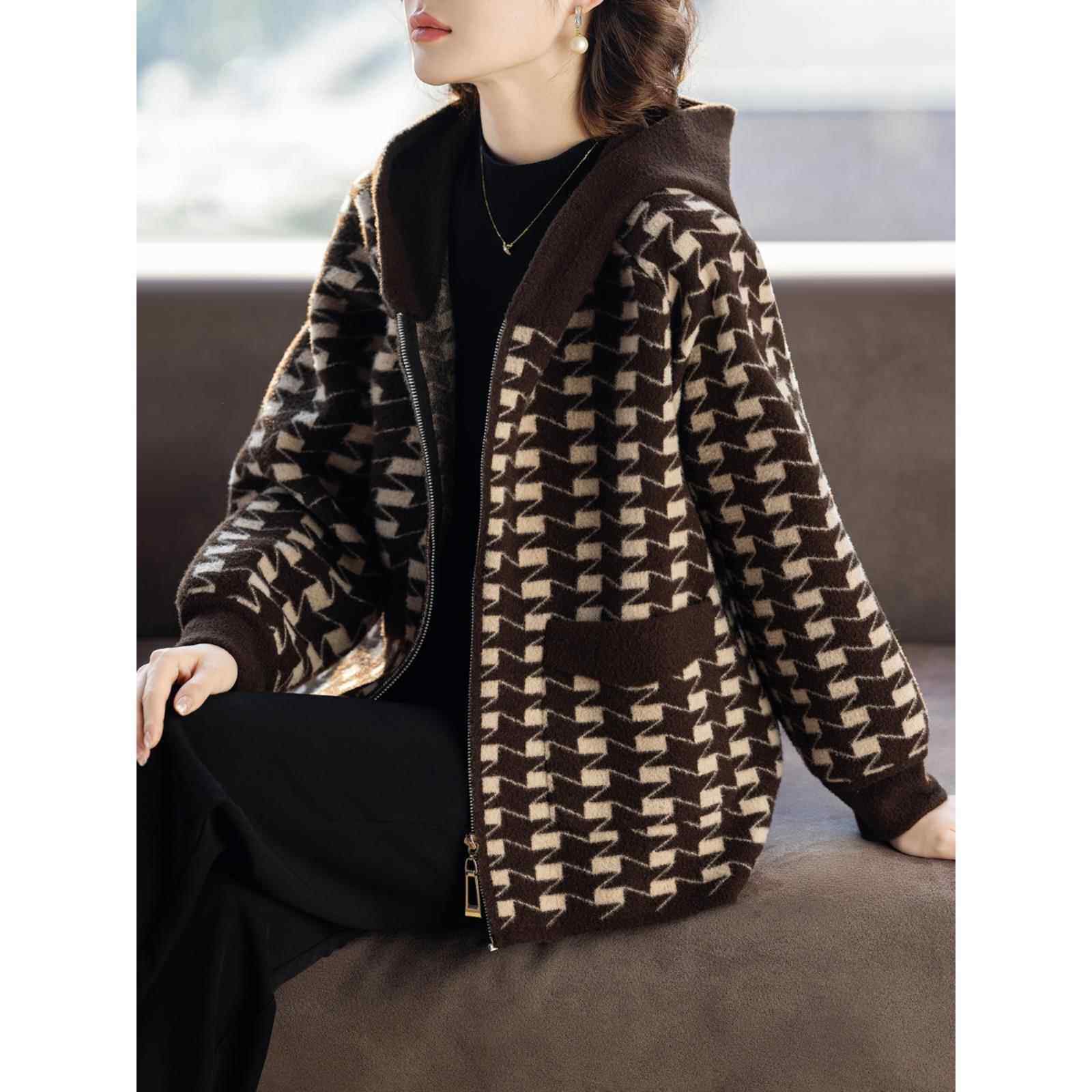 妈妈夹克春秋外套开衫洋气时尚新款中老年人女士贵夫人品牌上衣服