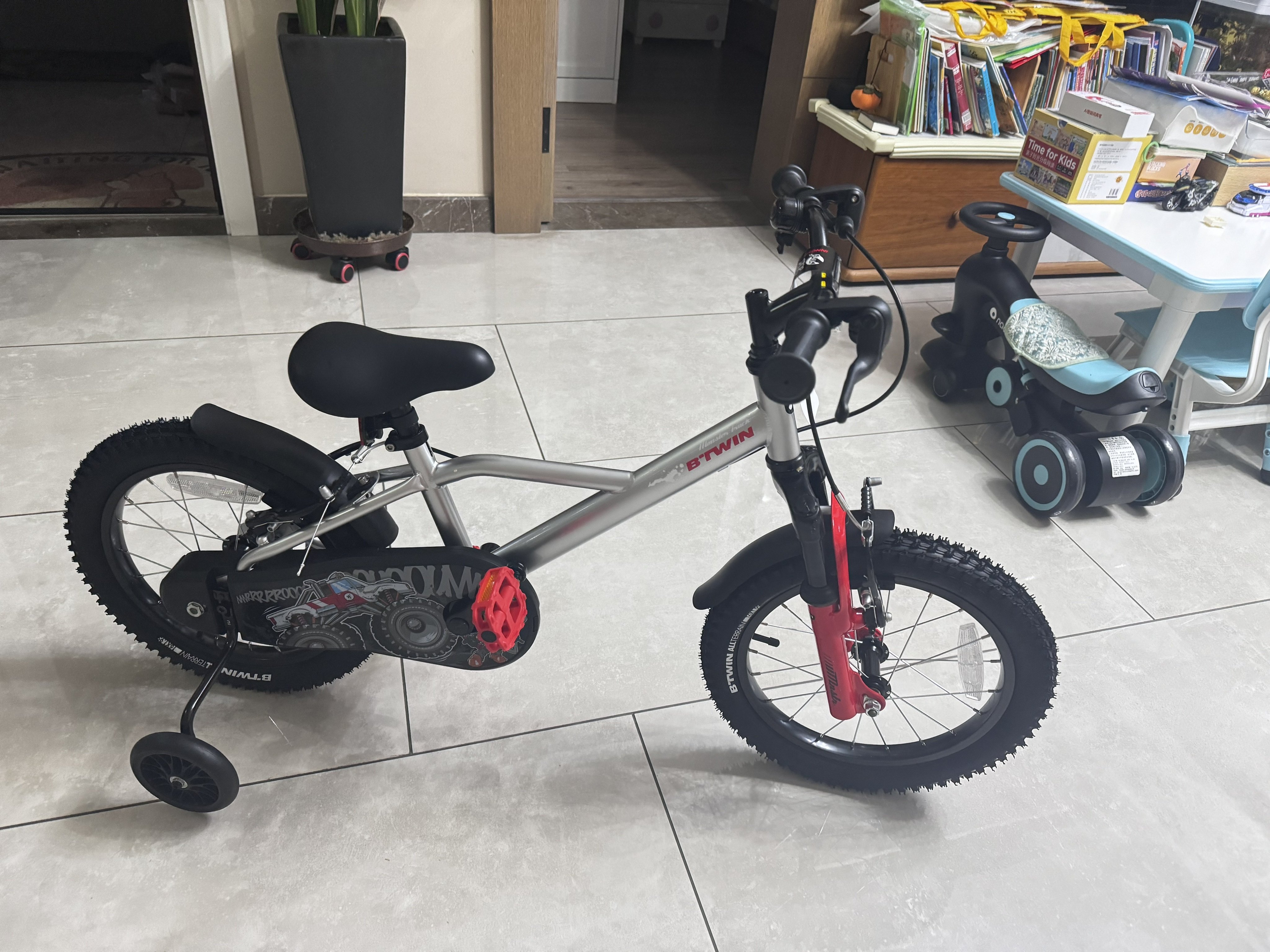 Детский велосипед Decathlon BTWIN 16 дюймов для мальчиков и девочек 4-6 лет, запатентованный тормоз photo review