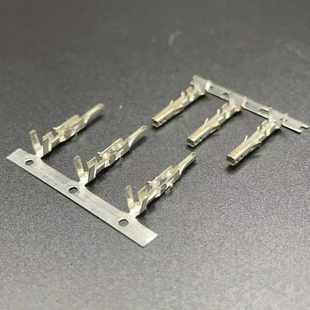 5556 5558公母连带端子4.2MM间距连带接线端子连接器