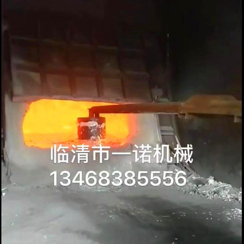 厂家供应铝水吸铁机电磁吸盘铝水吸铁器铝水熔炉吸铁机