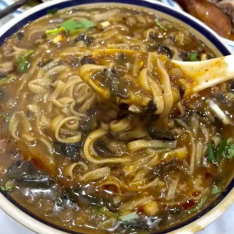 免煮面饼河南正宗芝麻叶杂粮糊涂面条非油炸面饼桶装免煮即食冲泡
