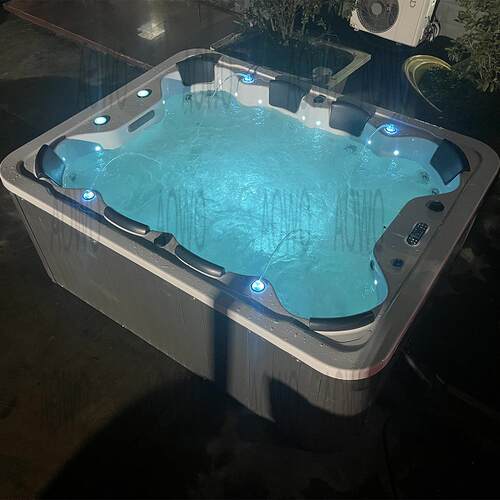 亚克力户外大池jacuzzi outdoor冲浪按摩智能泡澡浴池水疗8人SPA