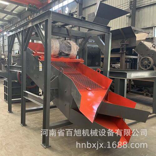 小型砂石骨料多层振动筛矿山筛沙机用于石头破碎机矿用筛分设备