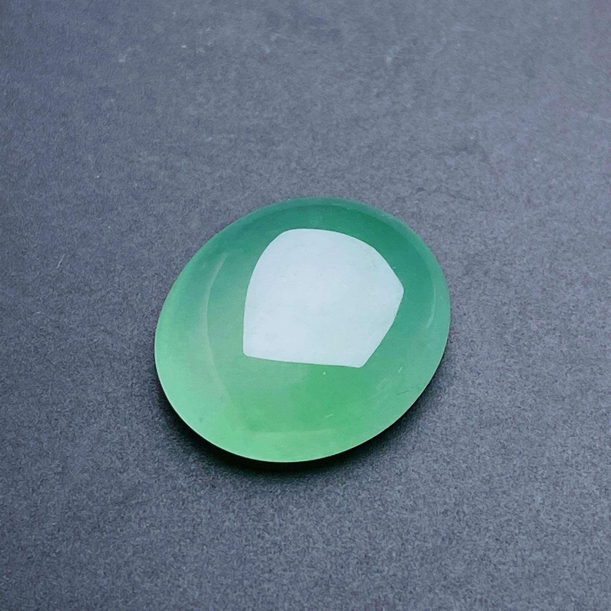 缅甸天然翡翠a货冰晴绿蛋面裸石dmf尺寸:17.5-15.1-6mm