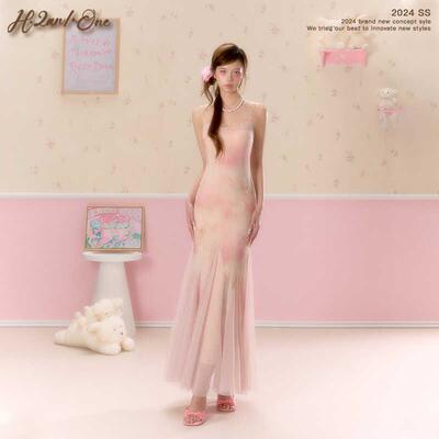 H2AN1 STUDIO丨原创假日碎花修身吊带连衣裙气质显瘦网纱长裙