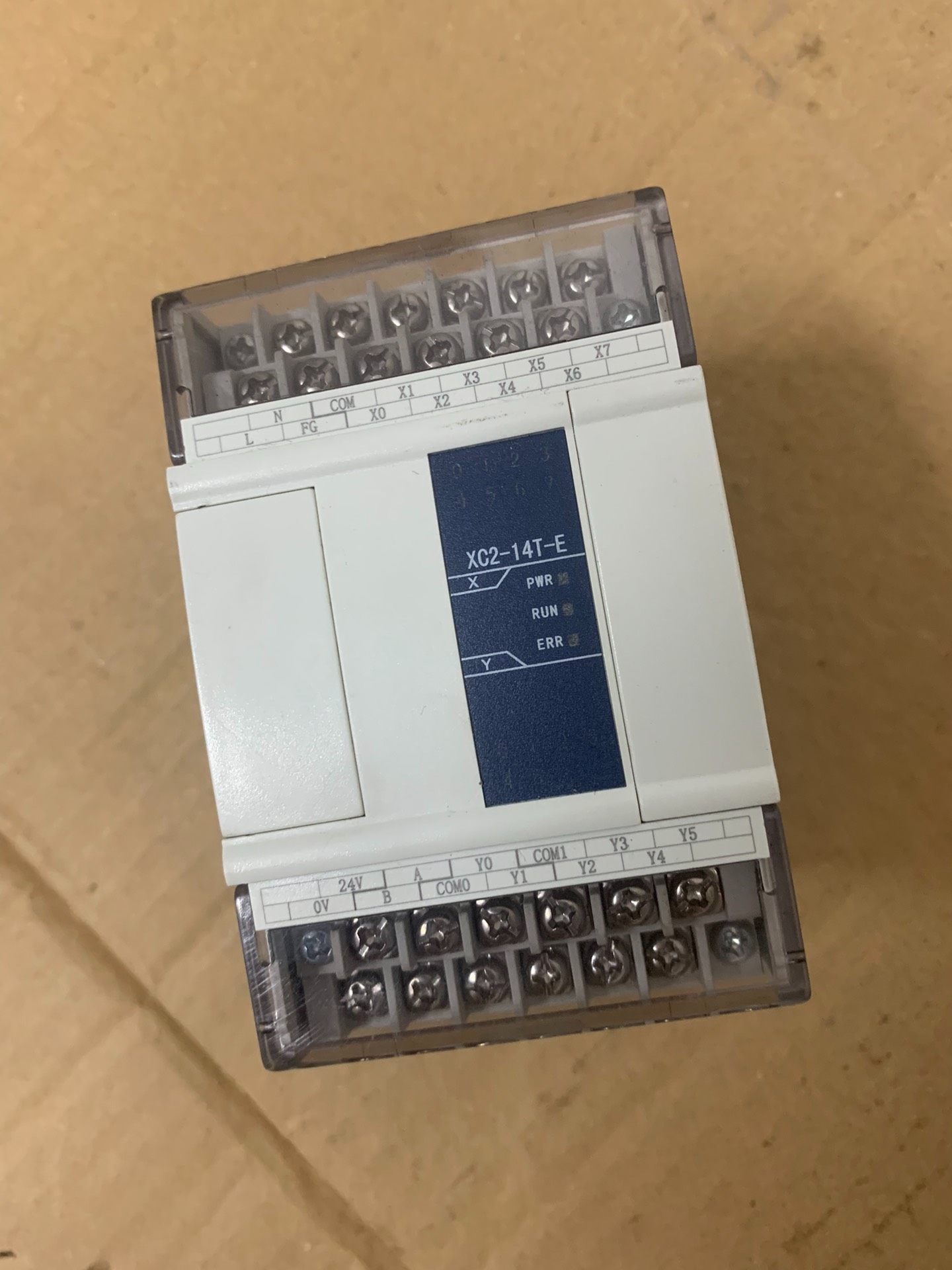 信捷XC2-14T-E，现货2台 20年后，九成新，功能包好