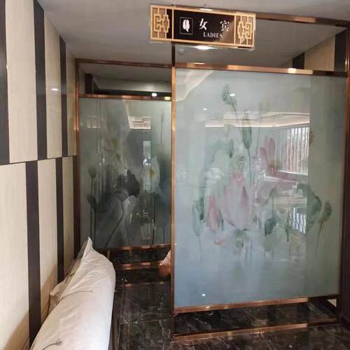 46家来来样制厂做夹绢夹丝山玻璃水画玻璃屏风隔断景观墙装饰图玻