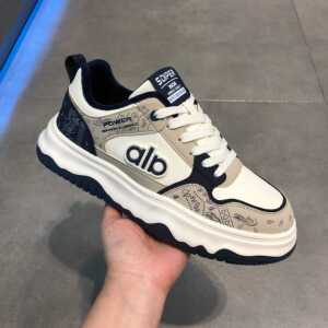 2025新款男士加绒保暖运动休闲鞋冬季厚底百搭潮流板鞋