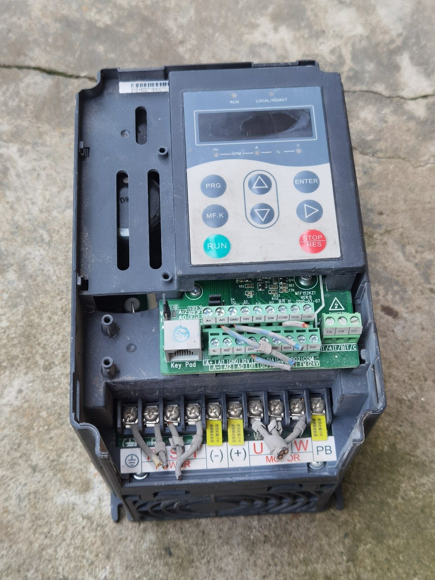 2.2kw汇川变频器MD280NT2.2GB详见下图，包好