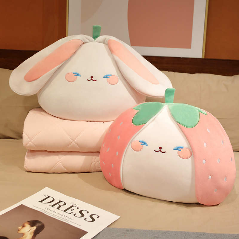 网红变身兔草莓兔抱枕被子两用沙发客厅靠枕车载抱枕被子二合一
