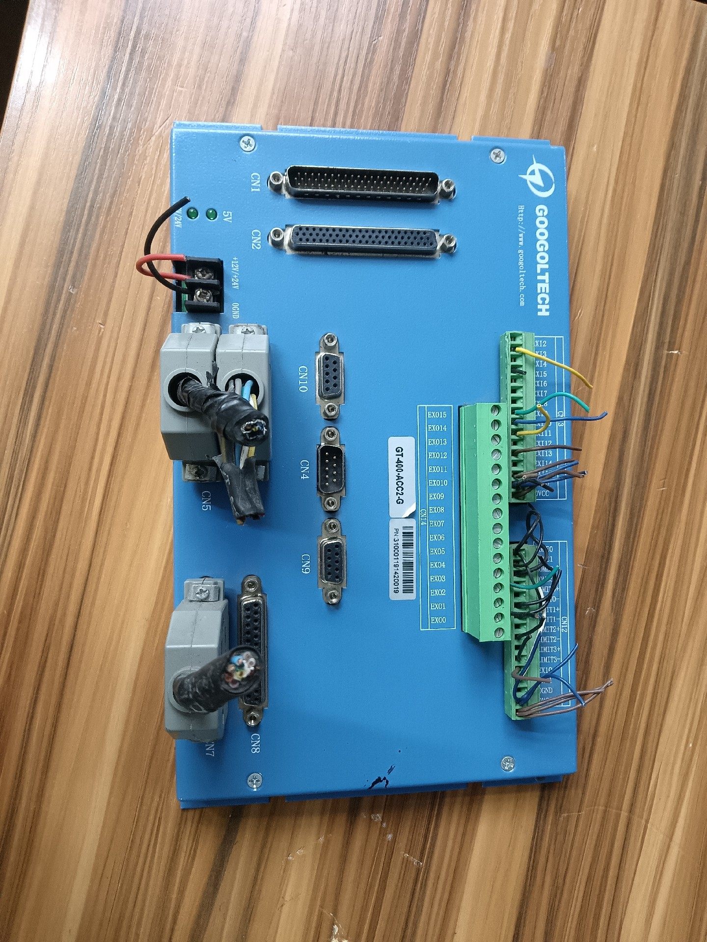 GT2-400-ACC2-G端子板四轴，原装拆机实物拍摄的，