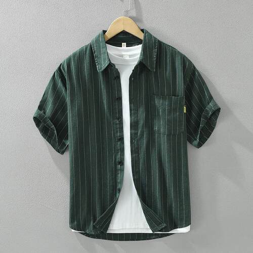 Men's striped short sleeved shirt