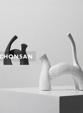 简约现代抽象卡通猫摆件软装饰品样板房间衣帽间客厅茶几桌面摆设