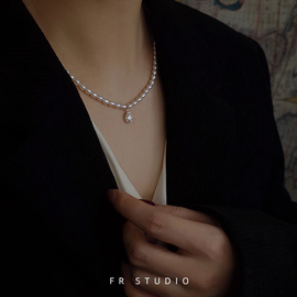 天然珍珠水滴钻方块项链女复古轻奢小众设计高级感锁骨链气质颈链