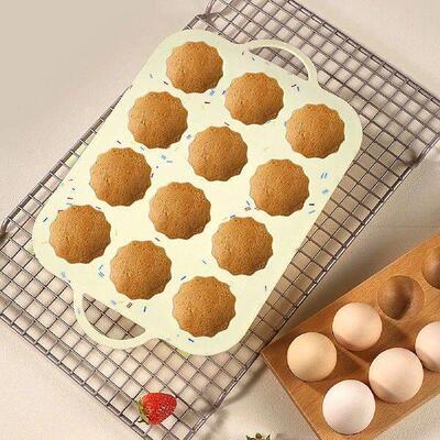 12 Cup Silicone Muffin Tray Nonstick Cupcake Pan with
