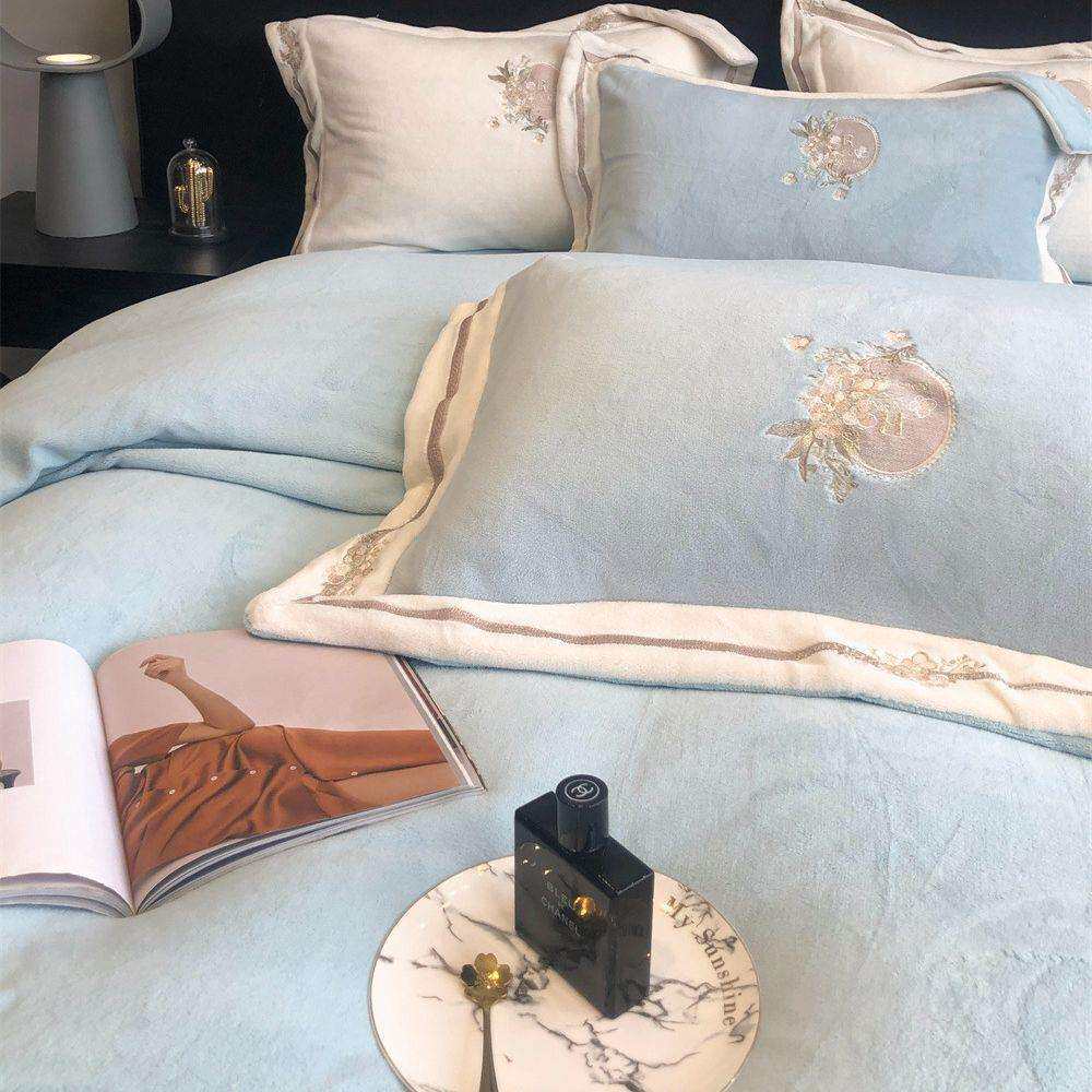 冬季新品卧室意大利刺绣保暖加厚煦暖绒家用床上用品四件套