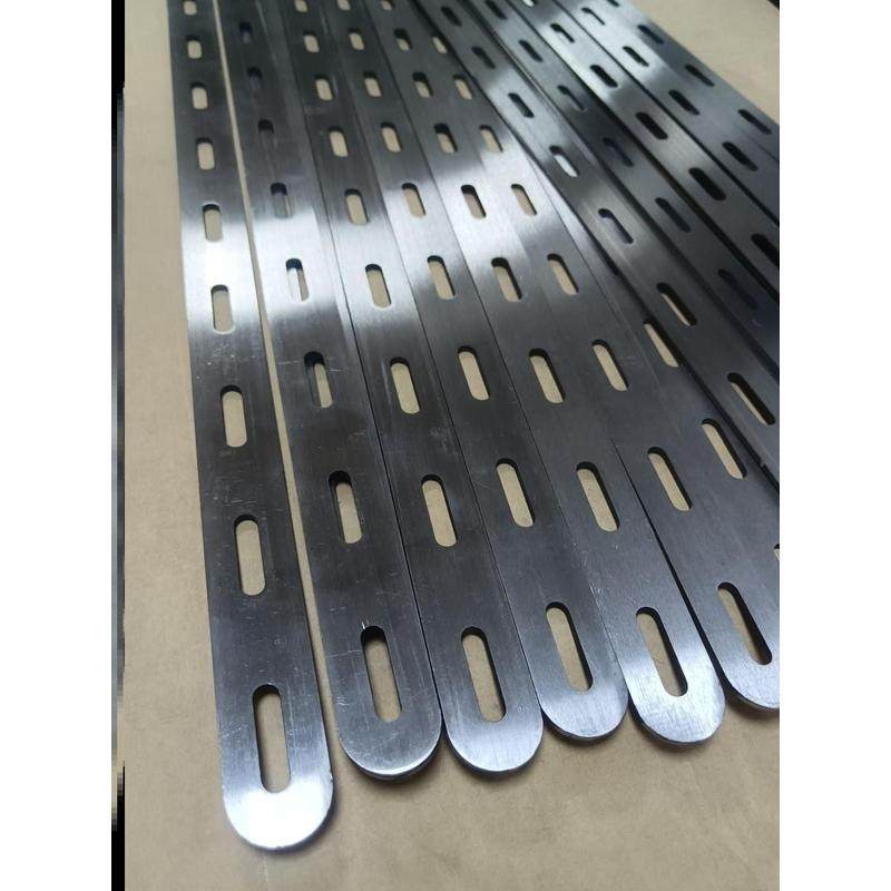 带孔铁条扁钢条打孔铁条扁铁不锈钢直条冲孔安装紧固连接钢板固定,金属材料及制品,扁钢,淘宝优惠券,粉丝福利购,淘宝优惠卷