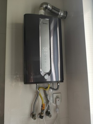美的零冷水燃气热水器怎么样?开箱评测，后悔买迟了？