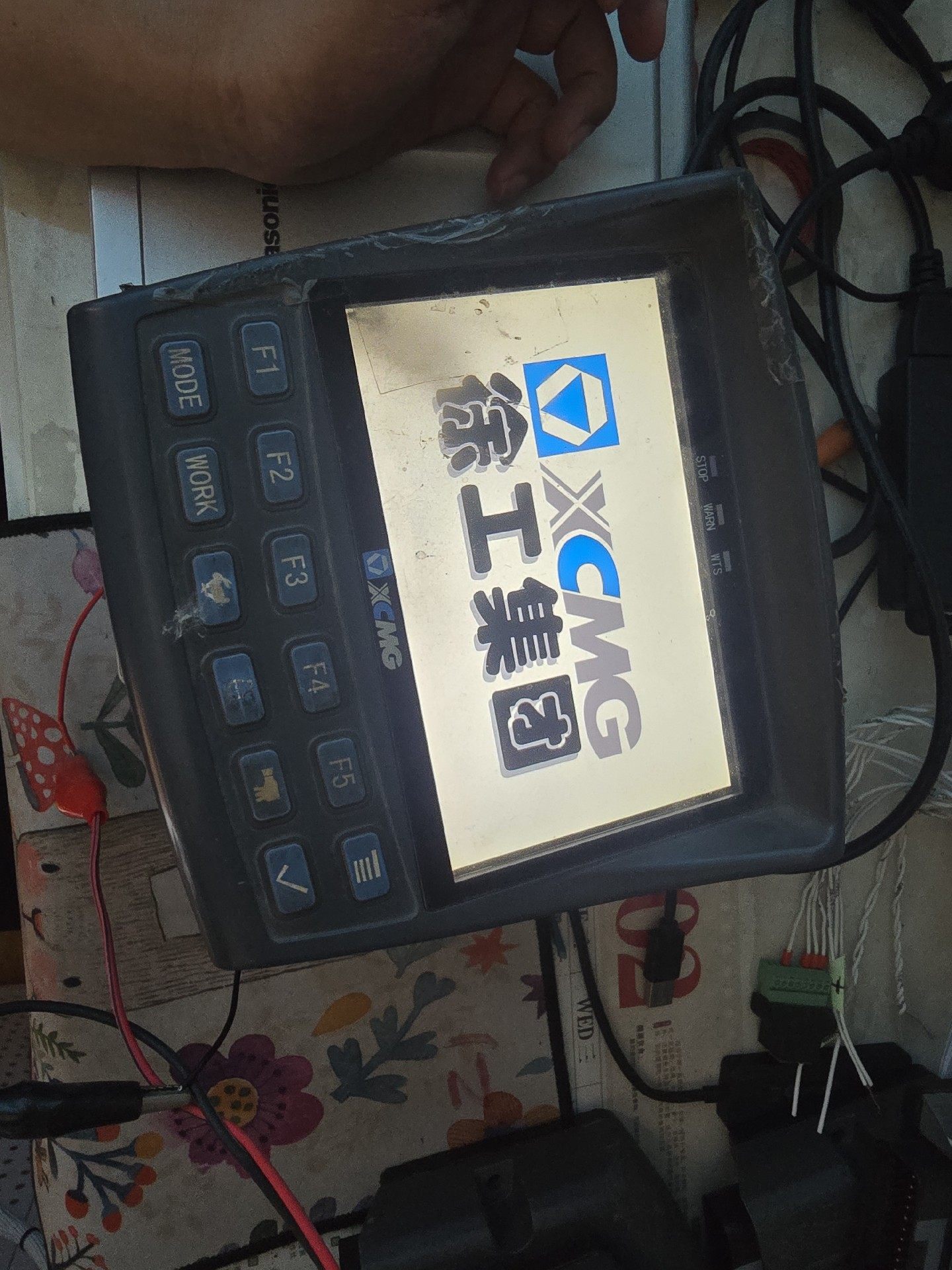 徐工挖机显示器470C显示器。