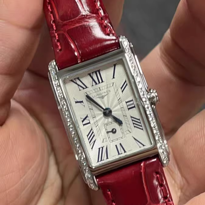 盒证[9.8新]浪琴黛绰维纳系列精钢石英手表钻石女表L5.255.0.71.5