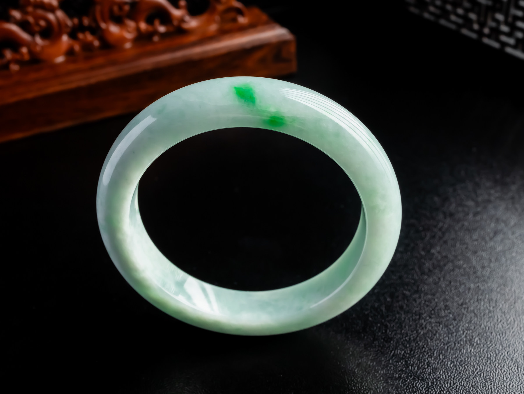 55圈口 天然真品翡翠玉镯冰水润细腻冰飘阳绿阳色正圈手镯 59.46g