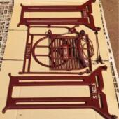 老式 蝴蝶家用缝铸纫机机架铁机架钢438板机架配钢管机架缝纫机件