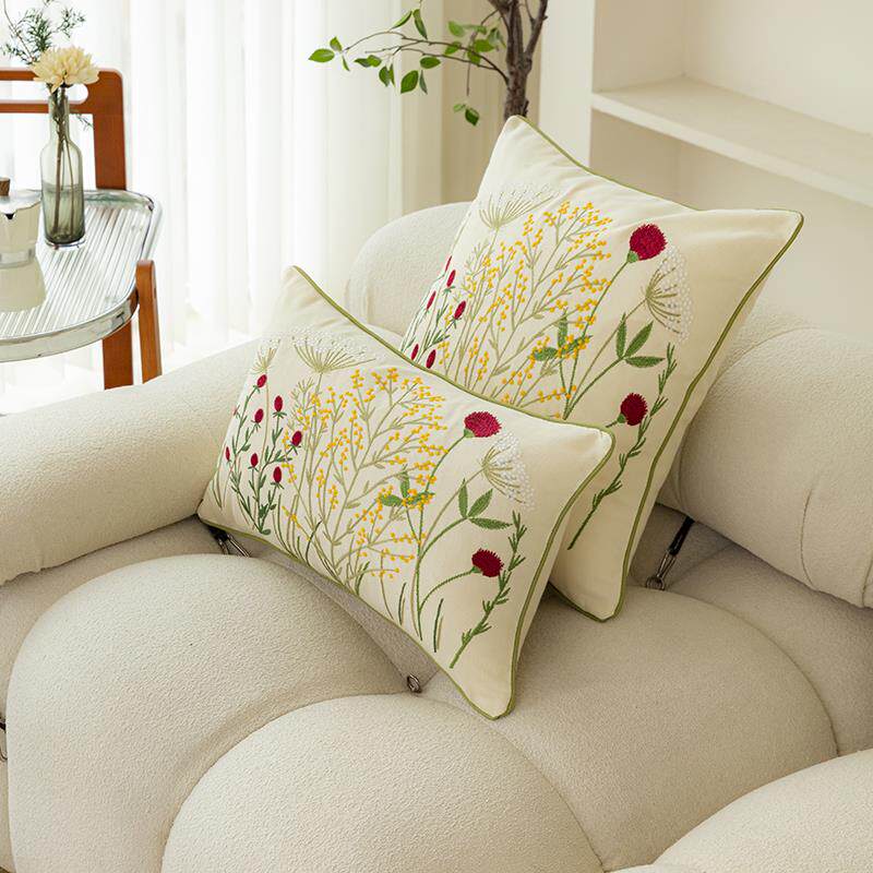 依兮高级纯棉刺绣抱枕靠垫沙发套花卉美式复古靠垫套抱枕套不含芯