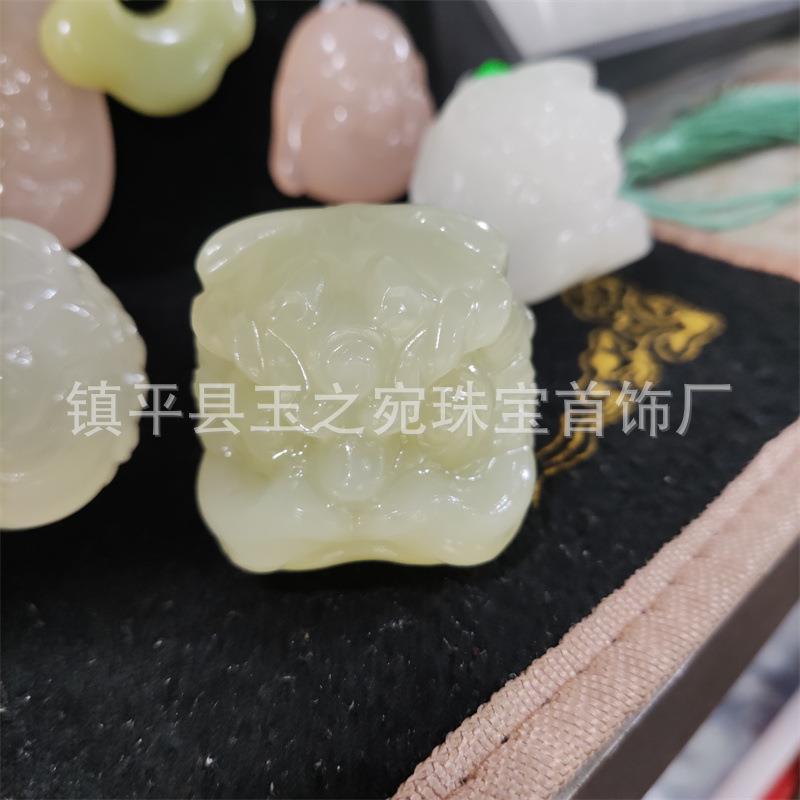 厂家天然阿富汗玉醒狮头把件玩宠藕粉醒狮头摆件摆摊直播货源