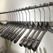 烟灰色仿亚克力衣架透明水晶衣服挂服装 店专用衣架子设计无痕衣撑