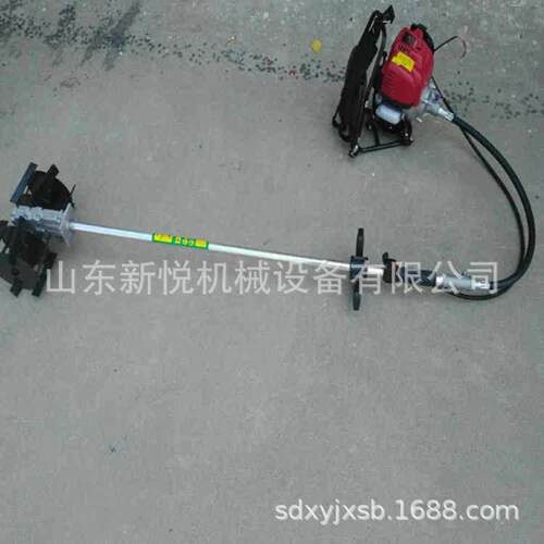 大棚松土机价格人操作背负式汽油动力除草机园林割草机