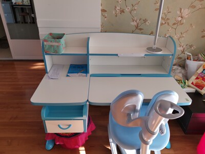 7万点赞:护童抑菌儿童学习桌椅怎么样?真有这么好?