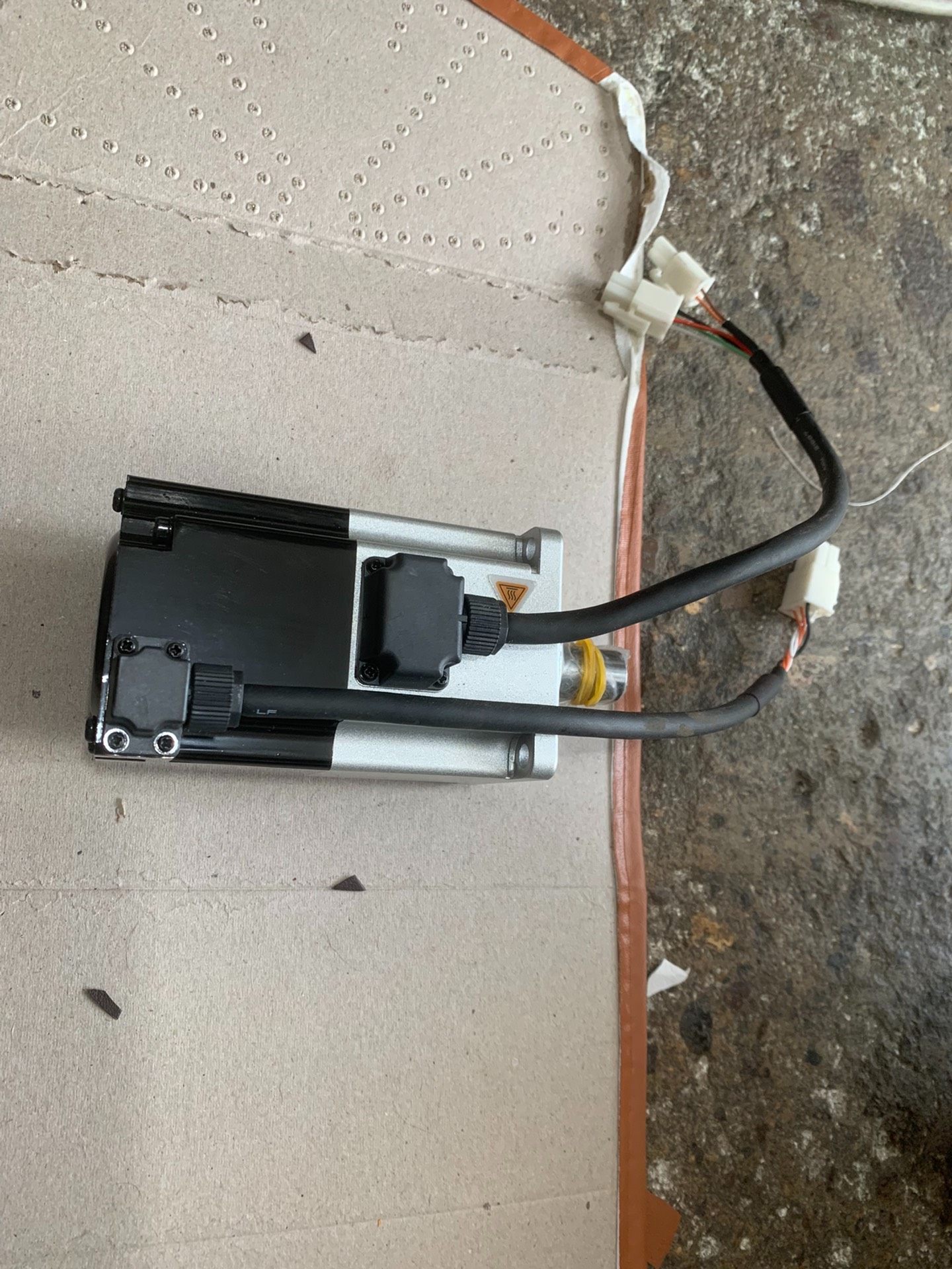 禾川电机、SV－X2MH020A－B2LN、成色如图功能包好