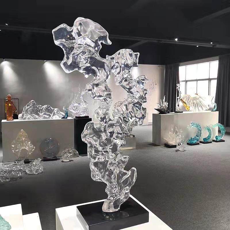 厂家直销酒店玄关办公室创意桌面摆件透明树脂太湖石艺术品雕塑