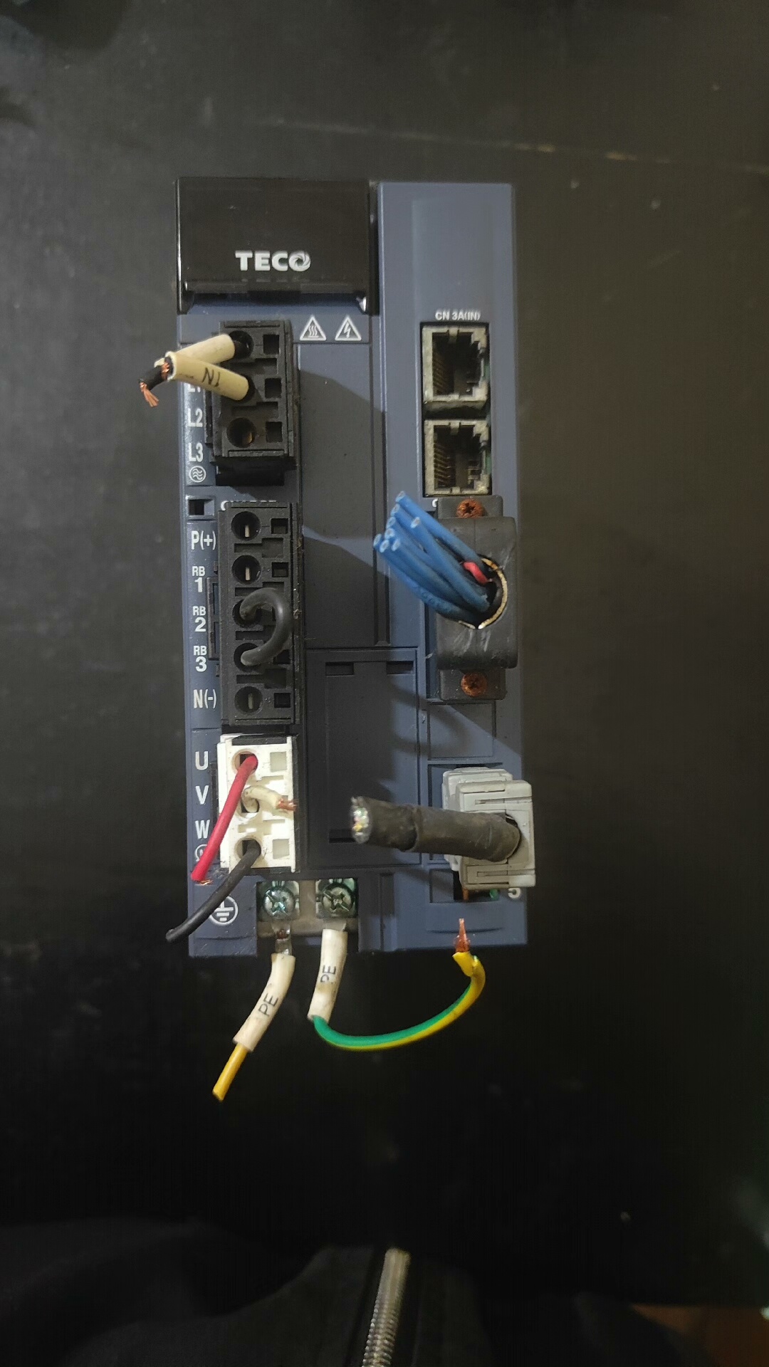 东元驱动器JSDF&ndash;20A，拆机功能正常，成色如图所示，需要