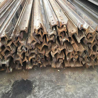 库存现货30kg钢轨行车轨道钢包钢火车铁轨矿工用轻轨武钢43kg重轨