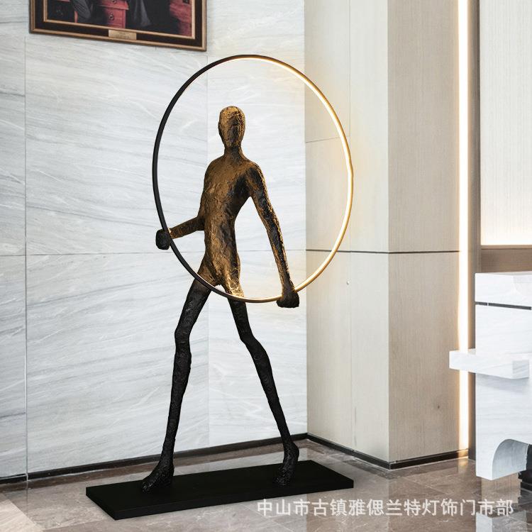 人形艺术雕塑落地灯创意家居设计师酒店客厅大堂展厅大型人体摆件