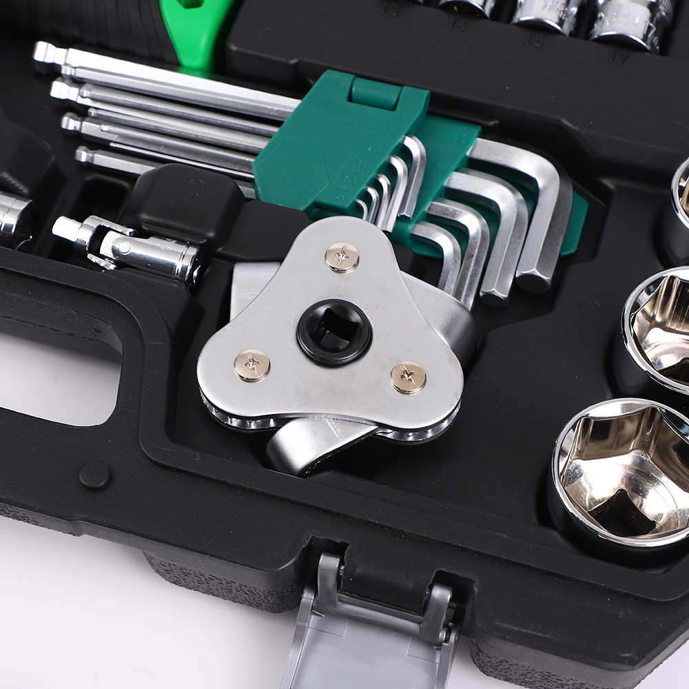 121PCS组套家用修理工具箱汽车维修棘轮扳手套筒组合五金工具套装