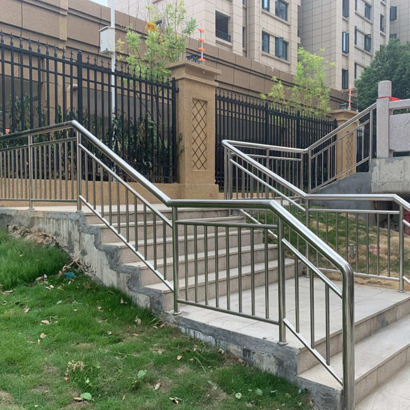 小区楼道组装式扶手庭院室外门窗围栏阳台楼梯防护铁艺锌钢栏杆