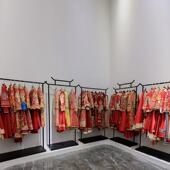 货架 汉服唐装 新中式 彷木秀禾服挂衣架婚纱店礼服旗袍展示架落地式