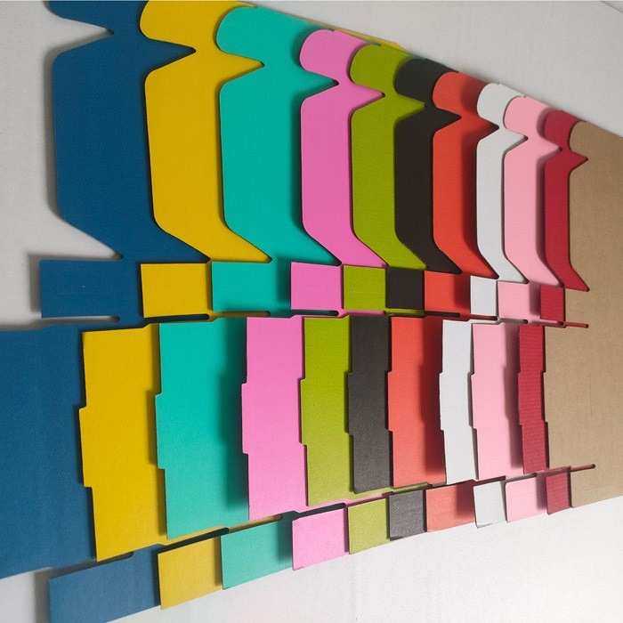 特硬彩色飞机盒大纸盒批发小号黑色打包盒小批量现货正方形盒飞机