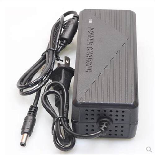 适用MGR-12-6 12V锂电电瓶充电器12.6V10A移动电源充电器3孔两孔