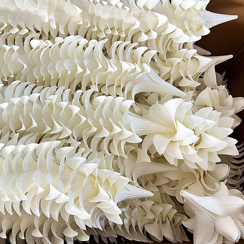 婚庆仿真花EVA百合花头吊顶舞台白色装饰花水晶搭配网红浪漫婚礼